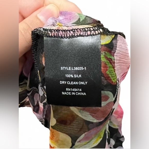 Johnny Was Suri Ruffled Floral Silk Maxi Dress. 100% silk - Picture 5 of 8